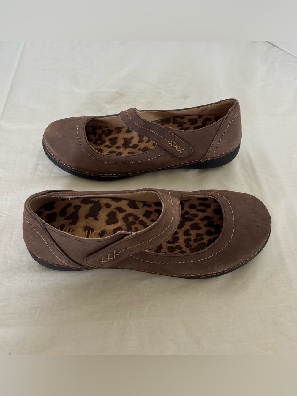 VIONIC Brown Mary Jane Flats Size 8 - Picture 5 of 8